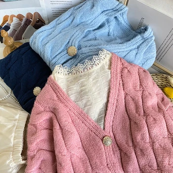 Moterų 2021 žiemos megztinis laisvi ir plonas mažas kaklo, vieną krūtinėmis ilgas rankovėmis megztinis viršuje sutirštės megztinis