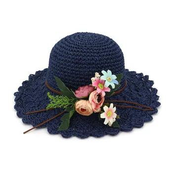 Saldus Gėlių grandinės šiaudų skrybėlę moterų flat top plokščių kraštų top hat lauko laisvalaikio saulės, skrybėlę ir saulės, skrybėlę pajūrio skėtį nuo saulės paplūdimio skrybėlę NAUJAS